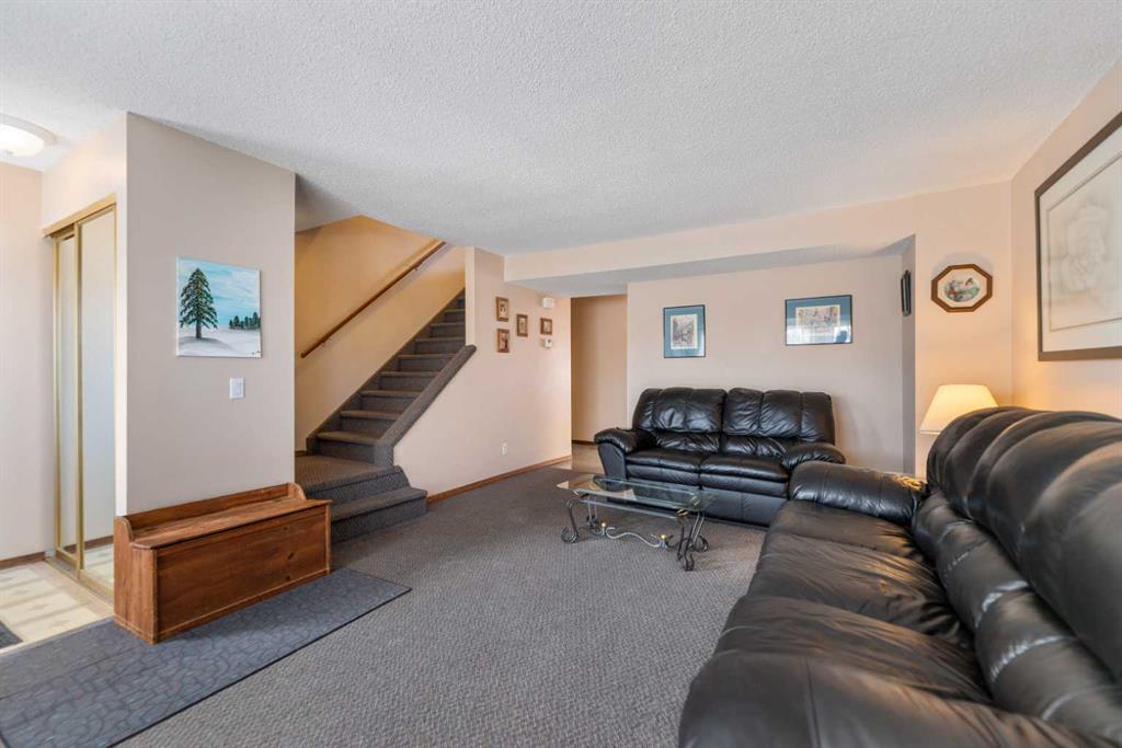 Picture for 185 Pinemeadow Road NE