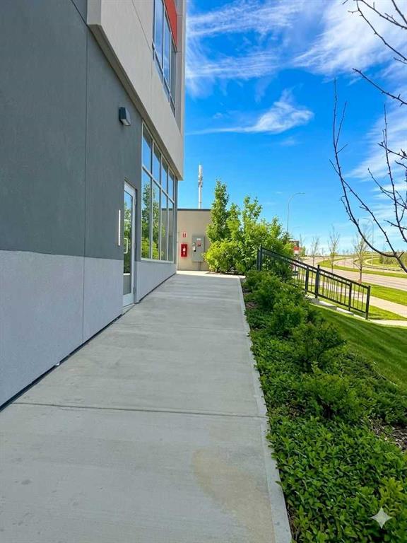 Picture for 190, 198 Nolanridge Crescent NW