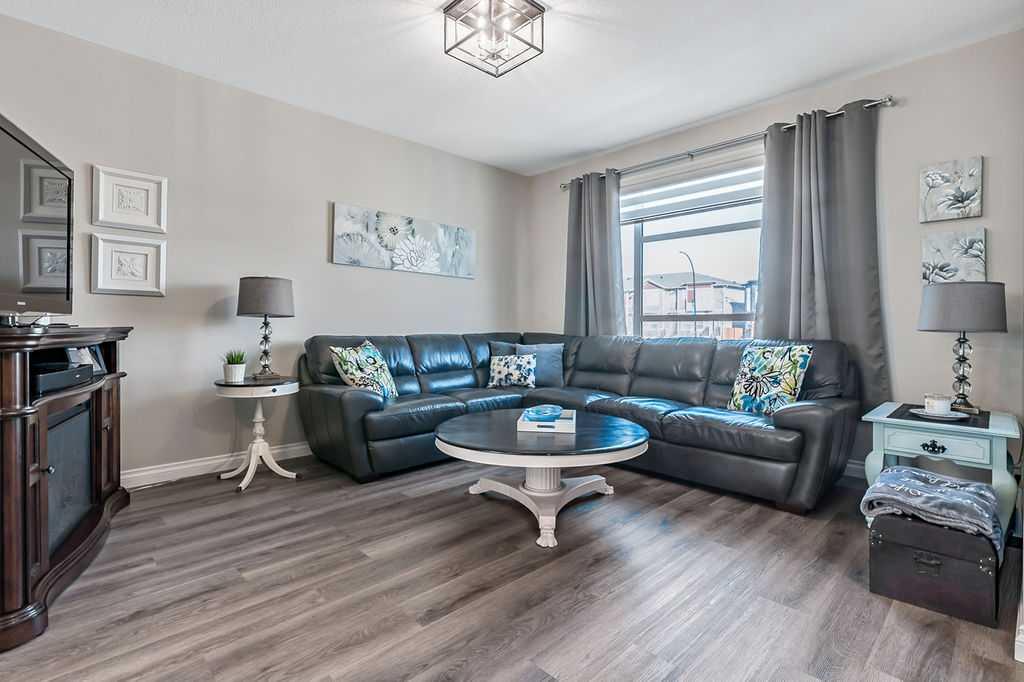 Picture for 91 Wolf Hollow Park SE