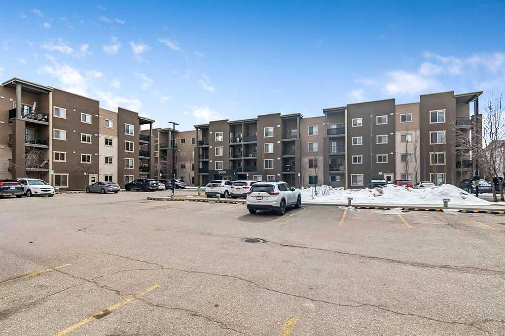 Picture for 9410, 403 Mackenzie Way SW