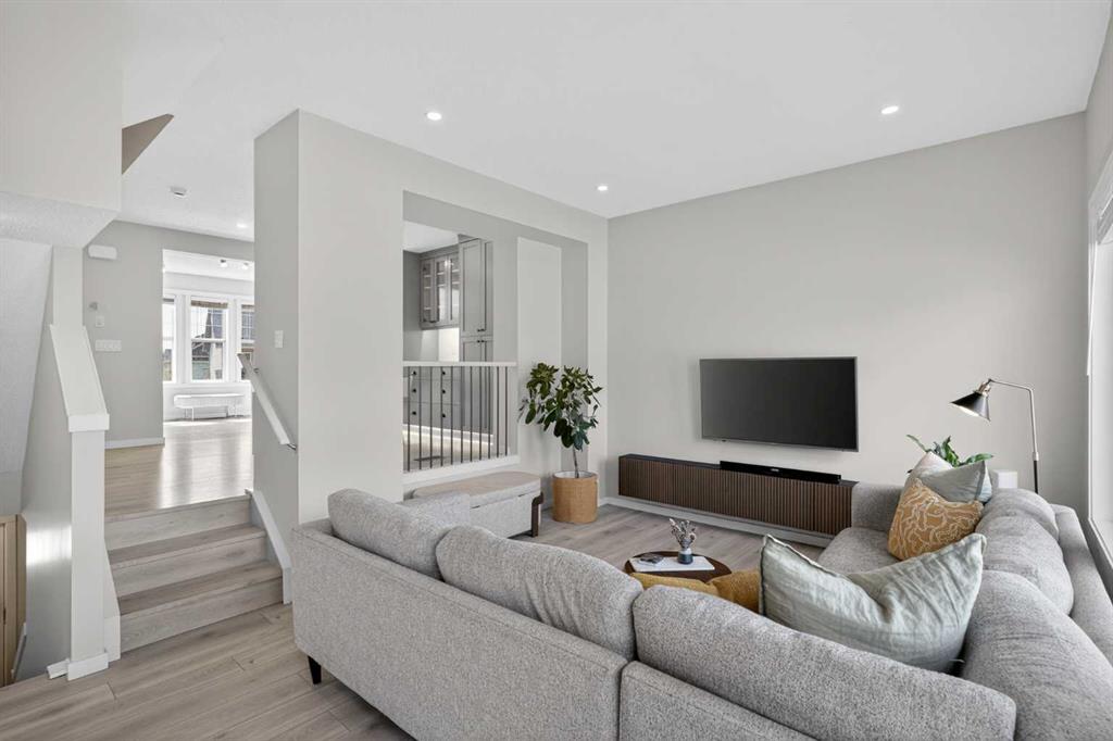 Picture for 228 Cranbrook Square SE