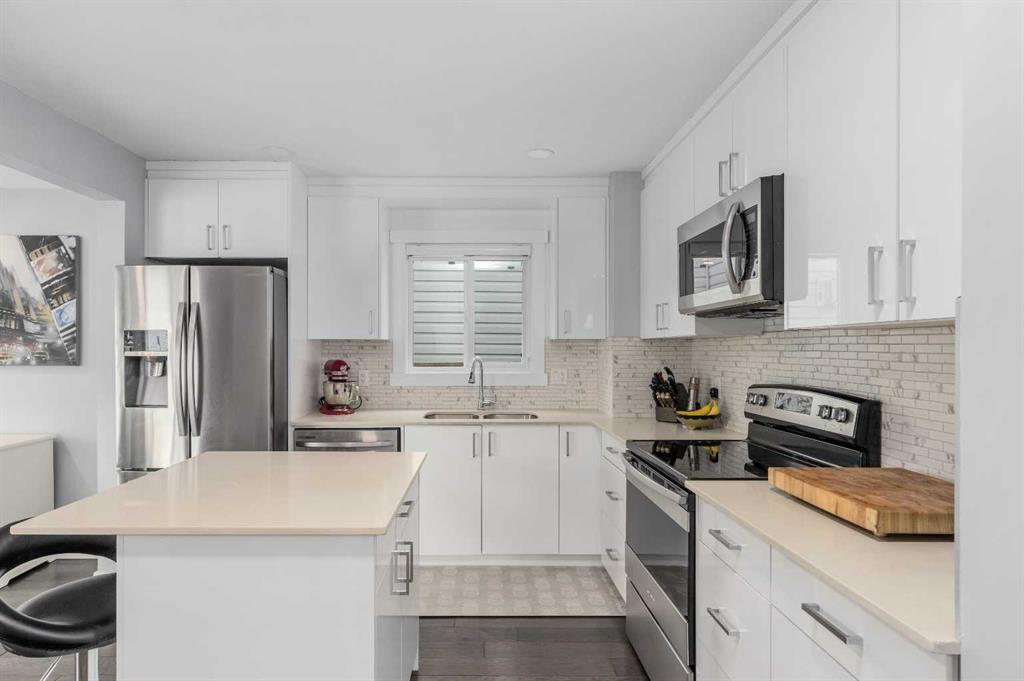 Picture for 76 Woodborough Crescent SW