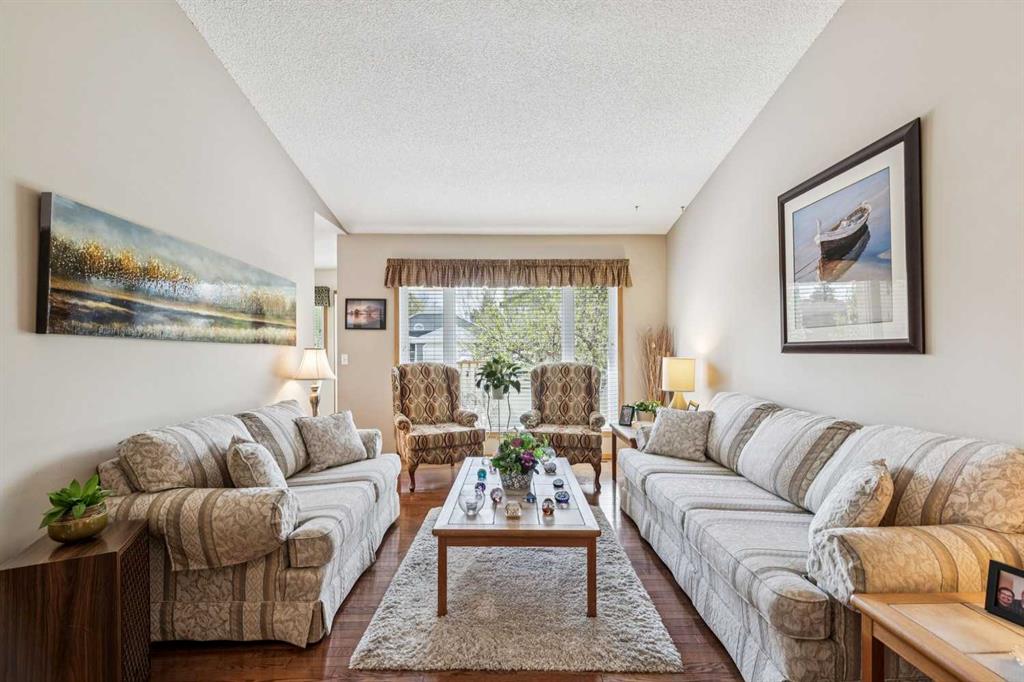 Picture for 47 Sunlake Close SE