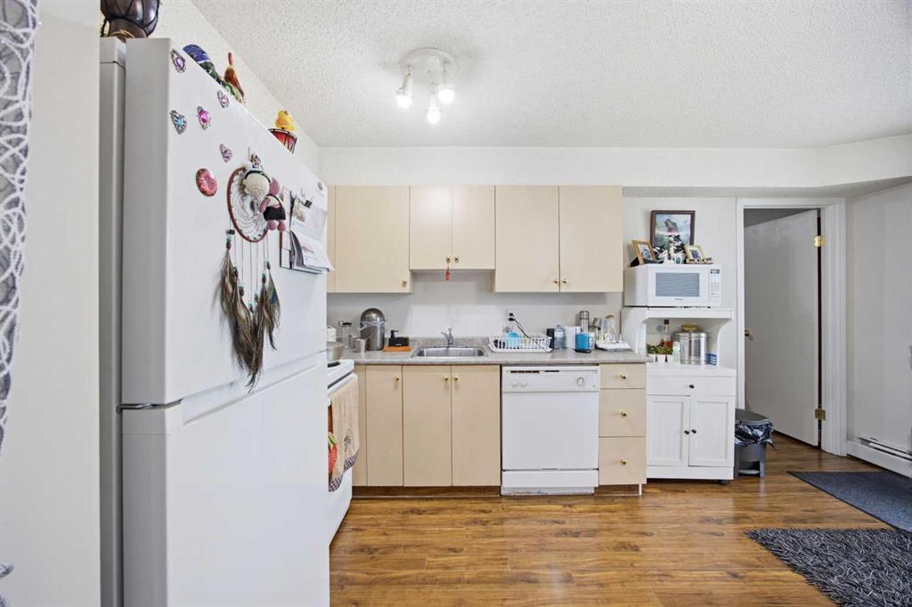 Picture for 146, 1717 60 Street SE