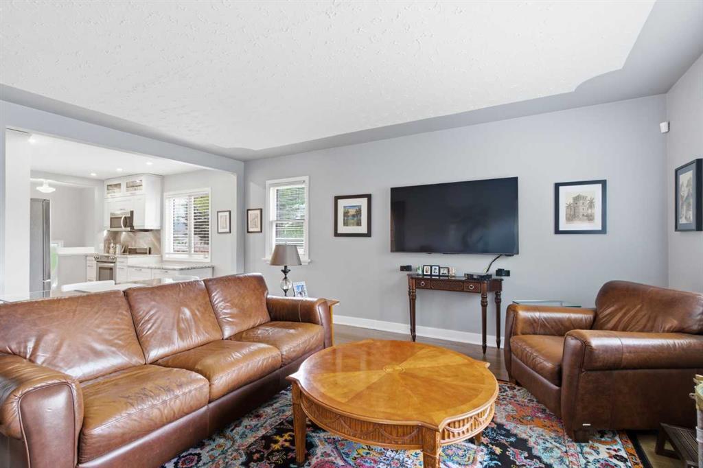 Picture for 1945 Mountview Crescent NE