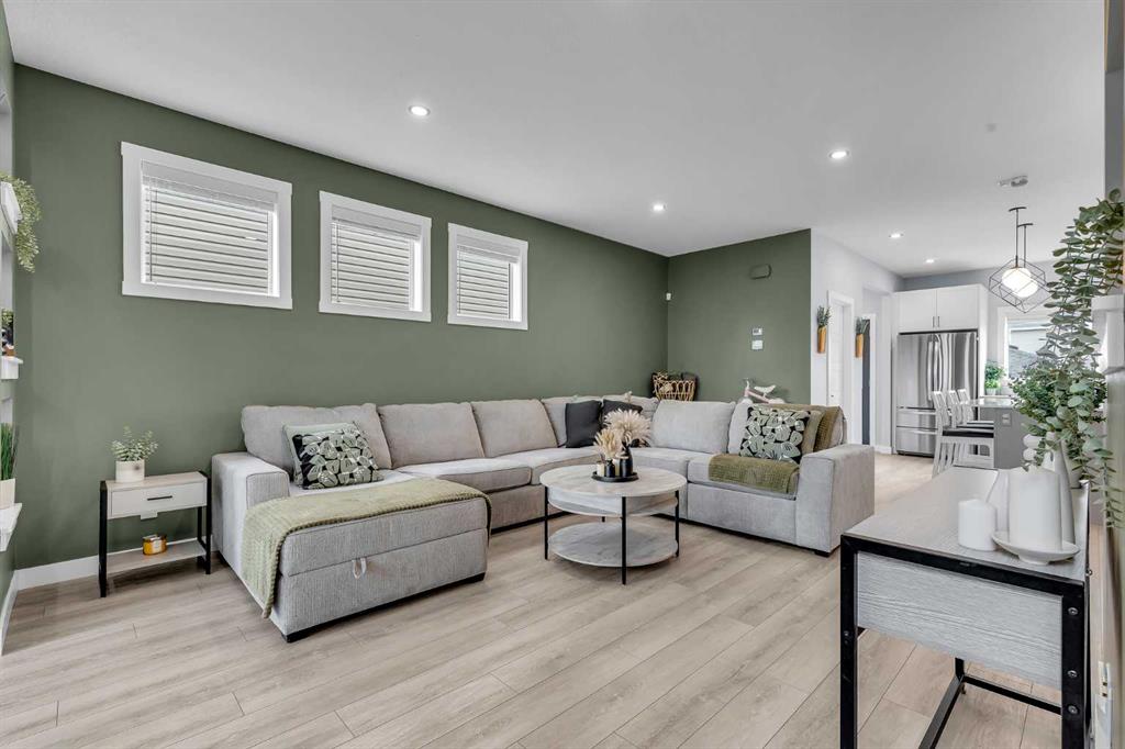 Picture for 228 Hillcrest Road SW
