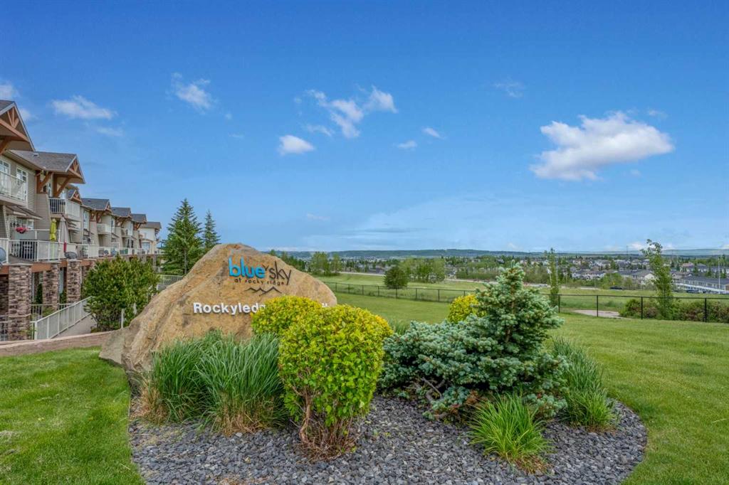 Picture for 4, 153 Rockyledge View NW