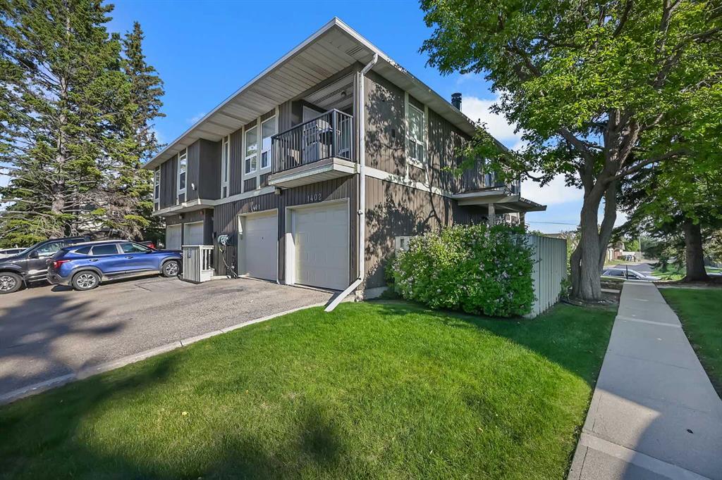 Picture for 1402, 544 Blackthorn Road NE