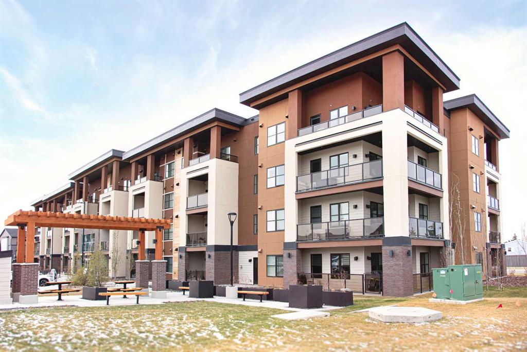 Picture for 1416, 81 Arbour Lake View NW