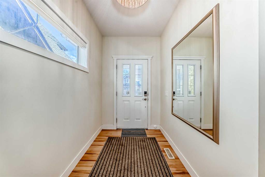 Picture for 115 Mahogany Way SE