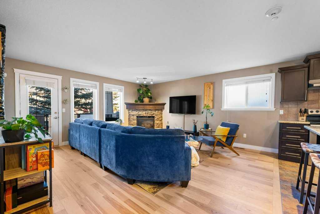 Picture for 201, 1920 26 Street SW