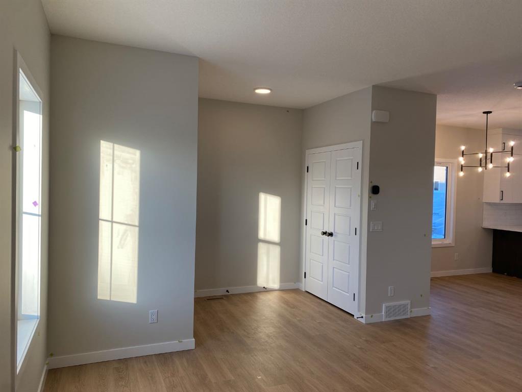 Picture for 341 Ellen Park 