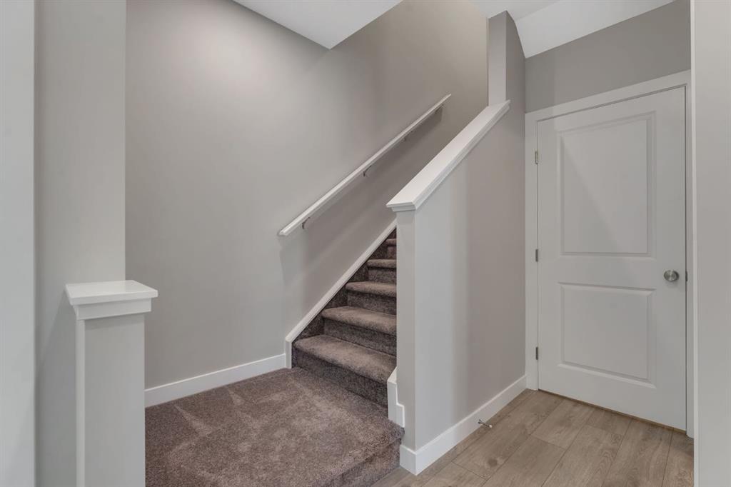 Picture for 24 Corner Glen Green NE