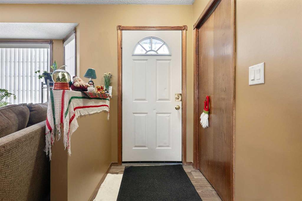 Picture for 18 Greenview Crescent 