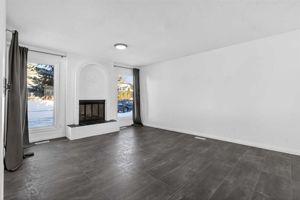 Picture for 33 Sunhurst Crescent SE