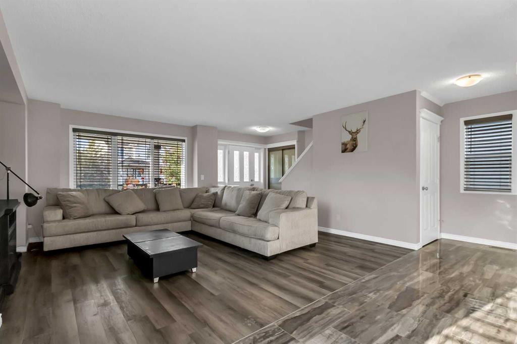 Picture for 178 Evansmeade Common NW