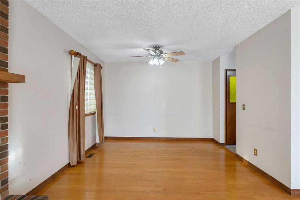 Picture for 20 Templehill Crescent 