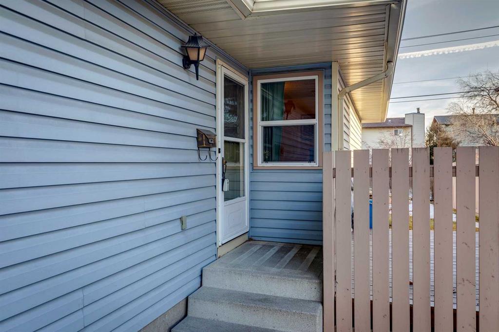 Picture for 36 Templeby Crescent NE