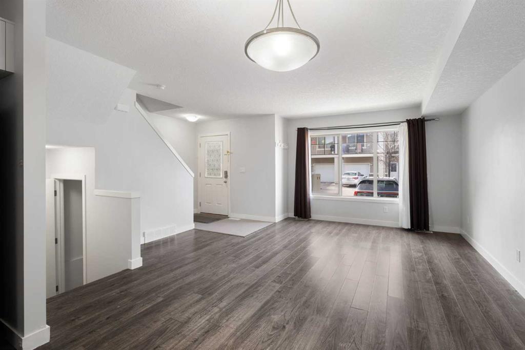 Picture for 902, 250 Sage Valley Road NW