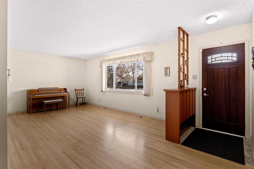 Picture for 96 2 Street SE