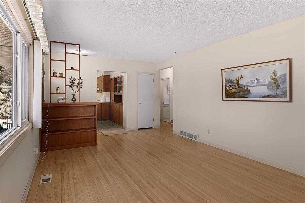 Picture for 96 2 Street SE