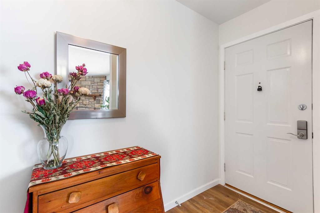 Picture for 653 Macewan Drive 