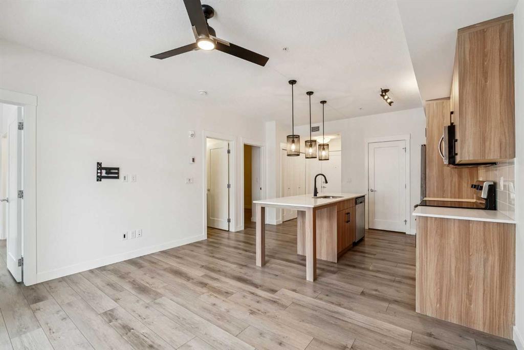 Picture for 203, 500 Auburn Meadows Common SE