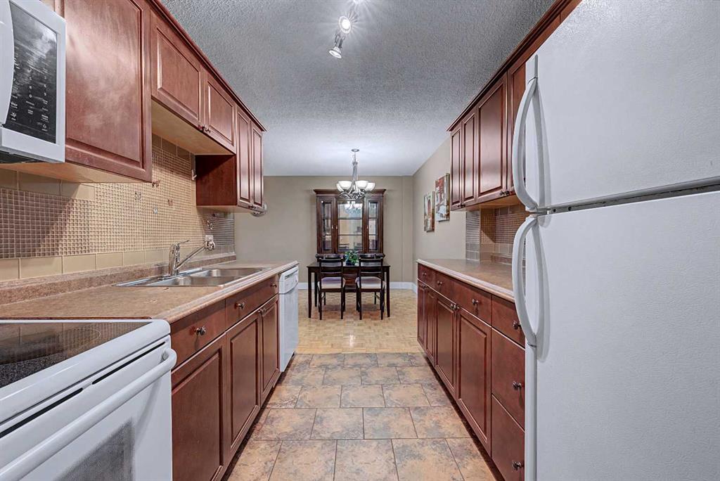 Picture for 356, 1620 8 Avenue NW