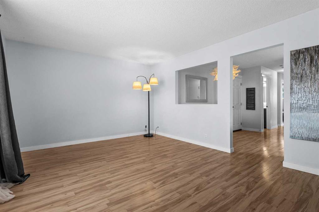 Picture for 8510 Centre Street NE