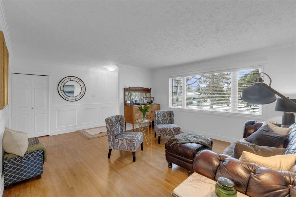 Picture for 220 78 Avenue SE