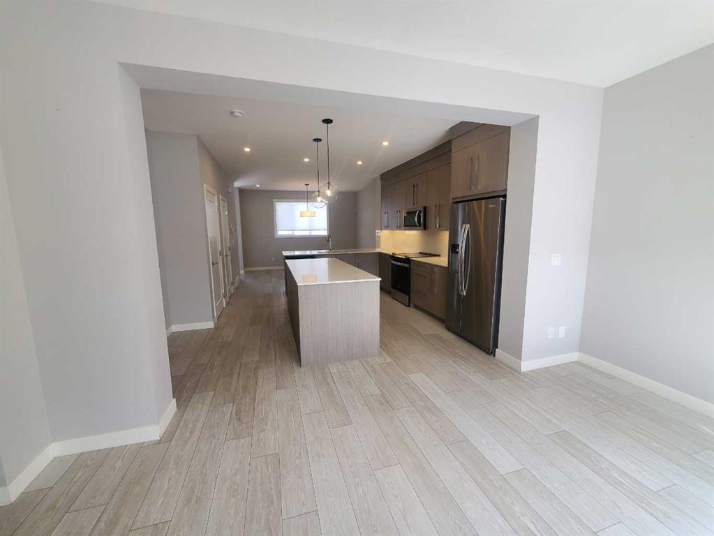 Picture for 1045 West Lakeview Drive 