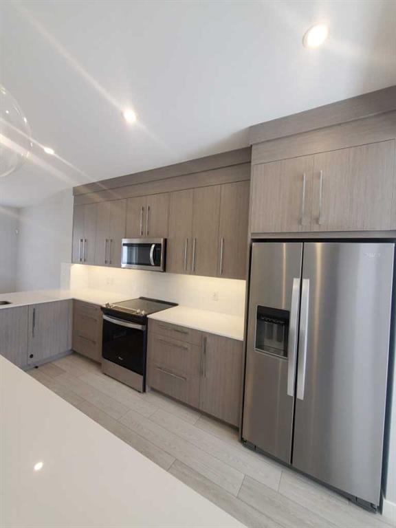 Picture for 1045 West Lakeview Drive 