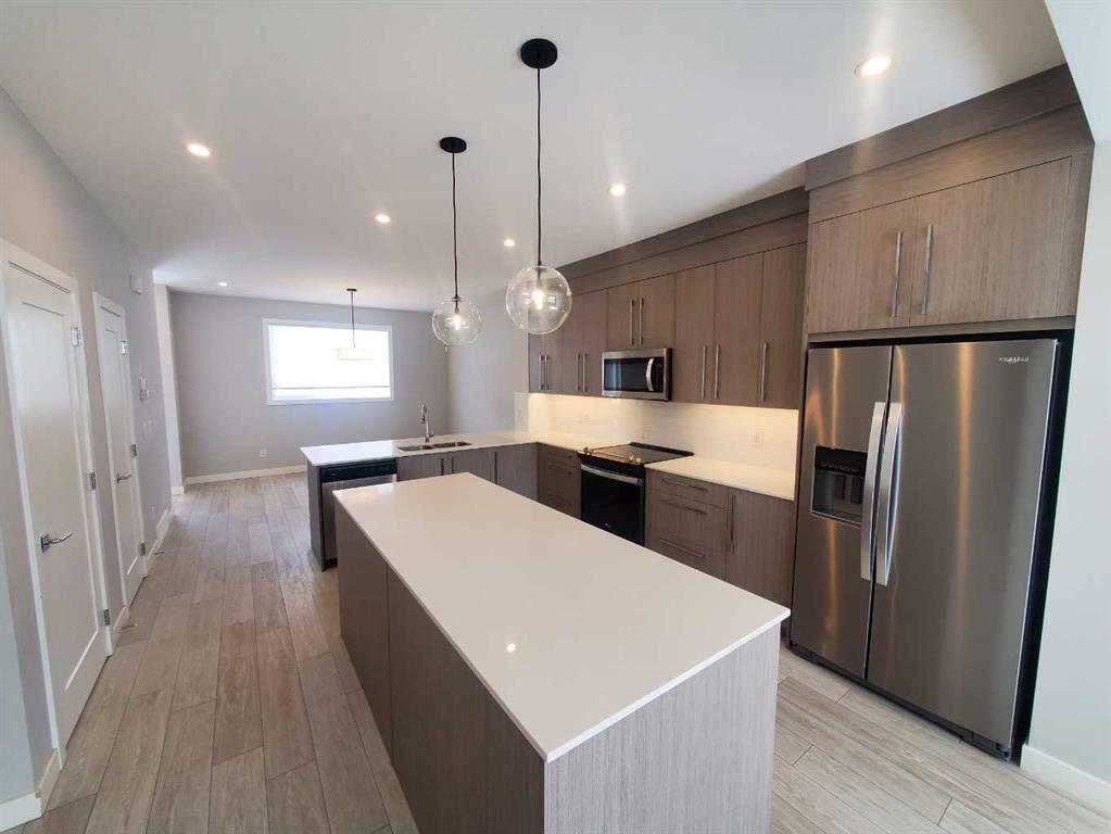 Picture for 1045 West Lakeview Drive 