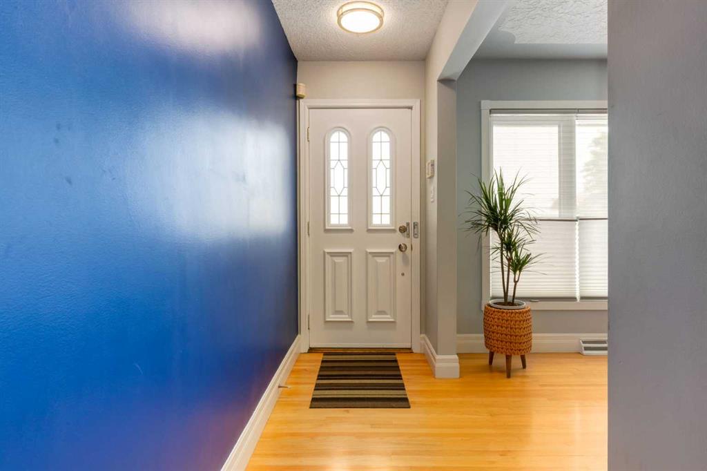 Picture for 1022 30 Avenue NW