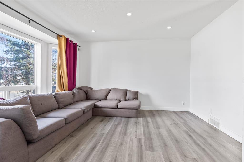 Picture for 13 Martindale Boulevard NE