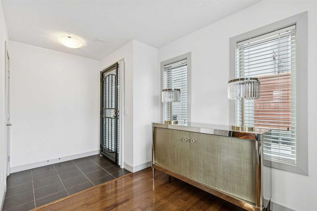 Picture for 201, 1905 27 Avenue SW