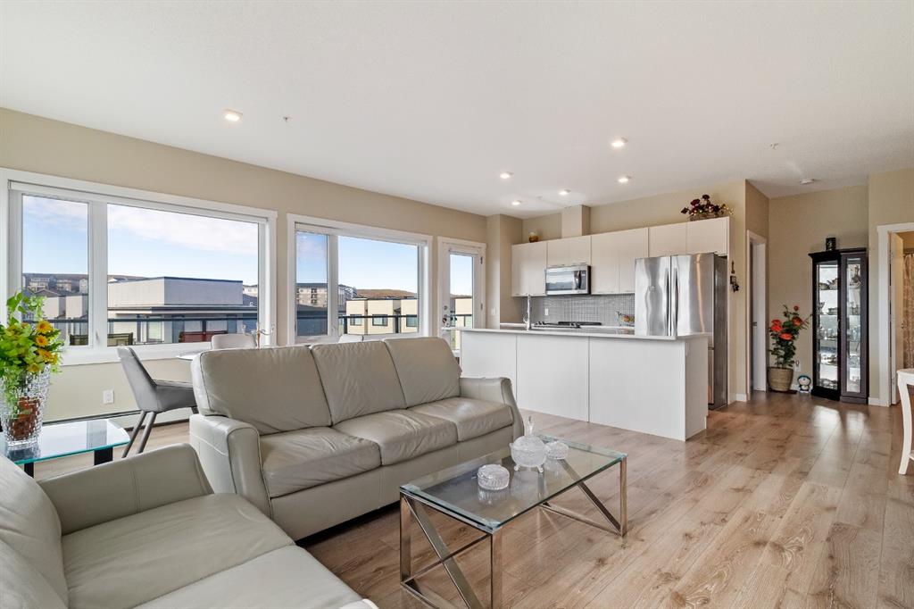 Picture for 302, 214 Sherwood Square NW