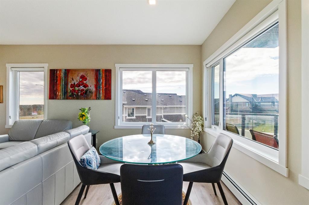 Picture for 302, 214 Sherwood Square NW