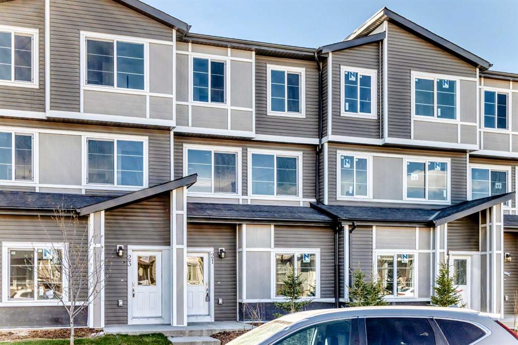 Picture for 21 Cornergate Place NE