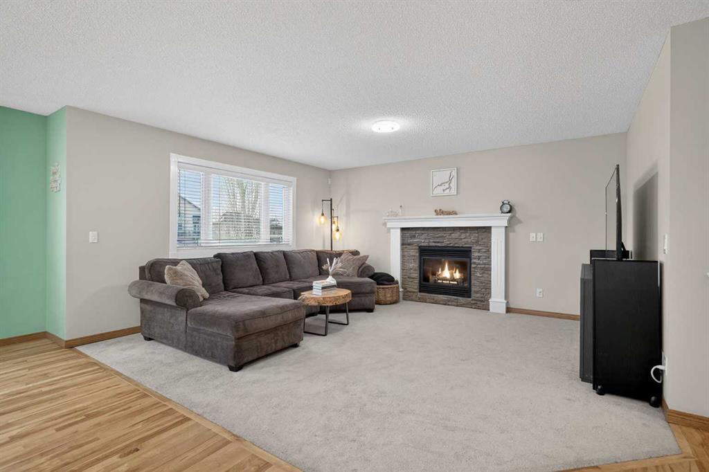 Picture for 112 West Creek Close 