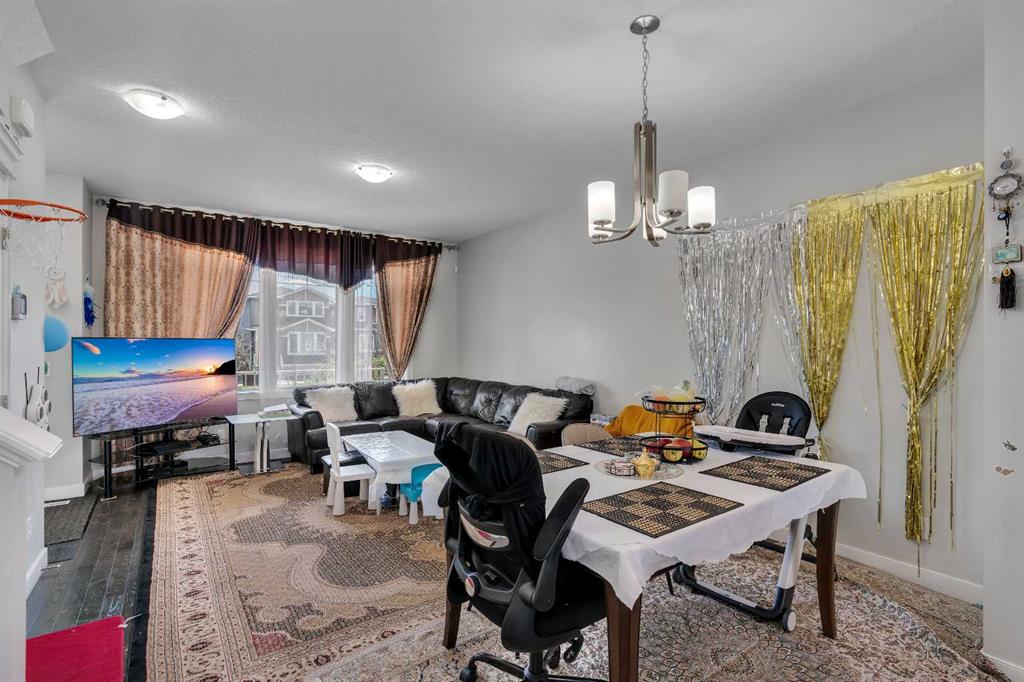 Picture for 552 Redstone Drive NE