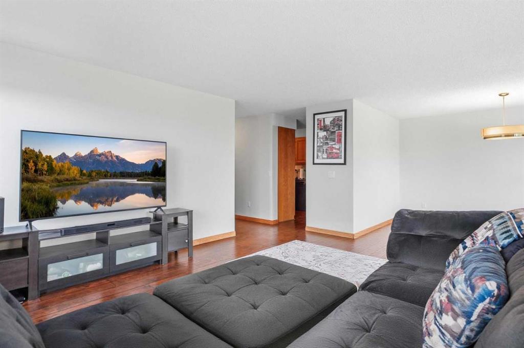 Picture for 805, 320 Meredith Road NE