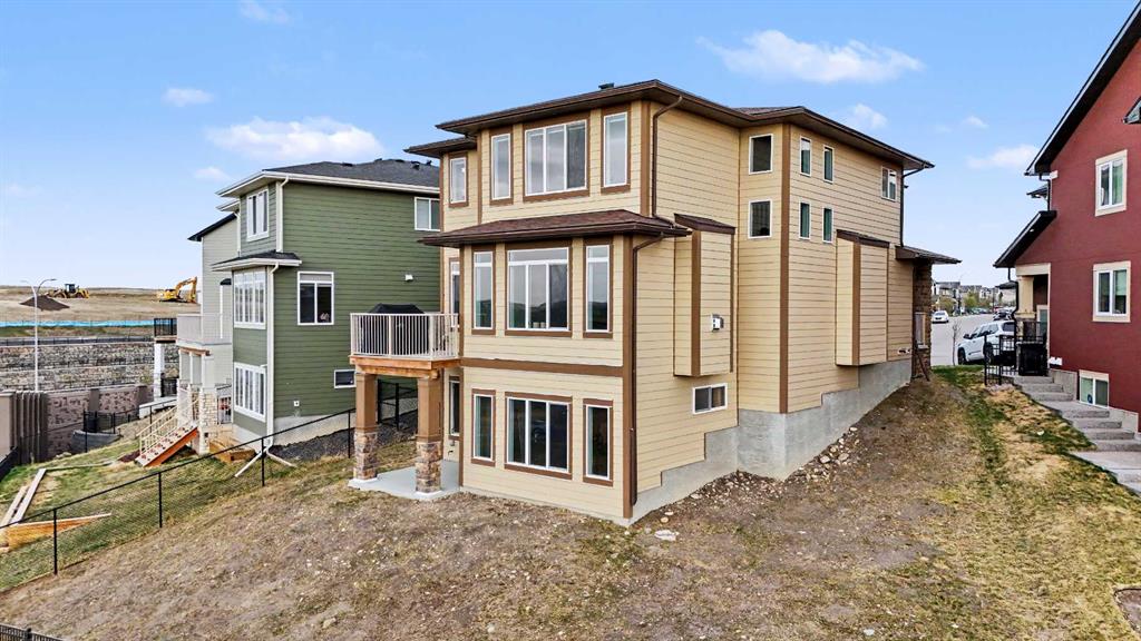 Picture for 30 Evansborough View NW