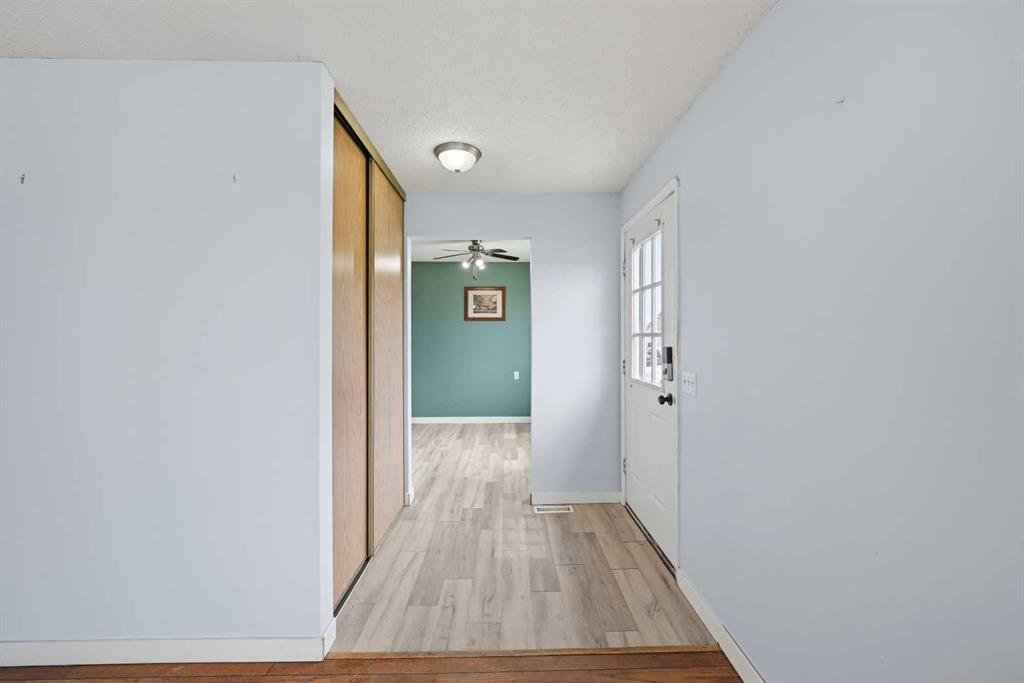 Picture for 128 Ridgegate Way SW