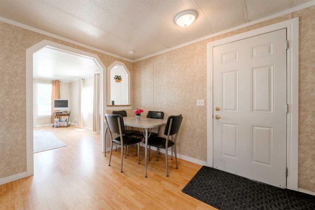 Picture for 235, 6220 17 Avenue SE