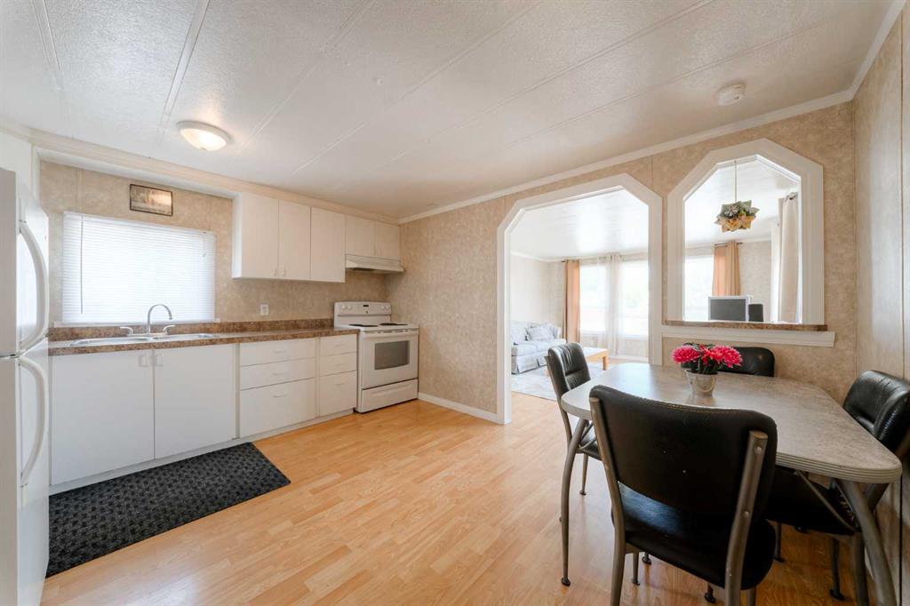 Picture for 235, 6220 17 Avenue SE