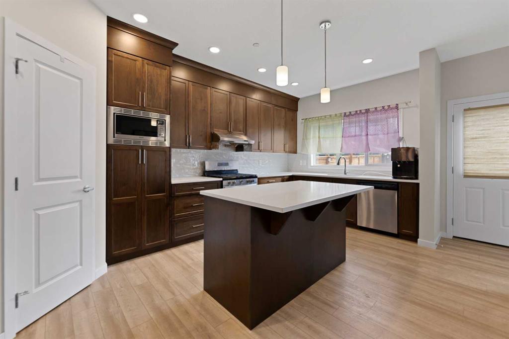 Picture for 249 Lucas Crescent NW