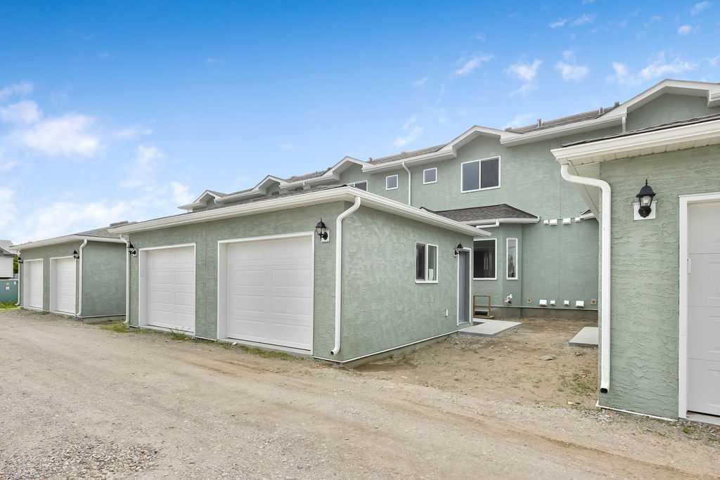 Picture for 407 Strathcona Circle 