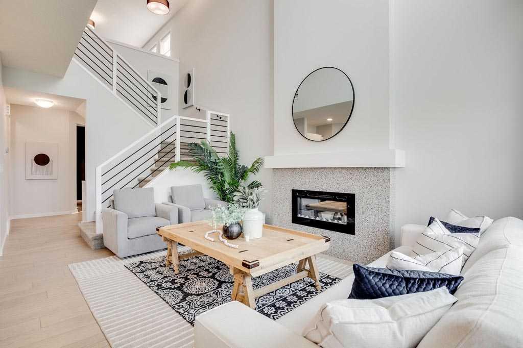 Picture for 102 Rochester Crescent NW
