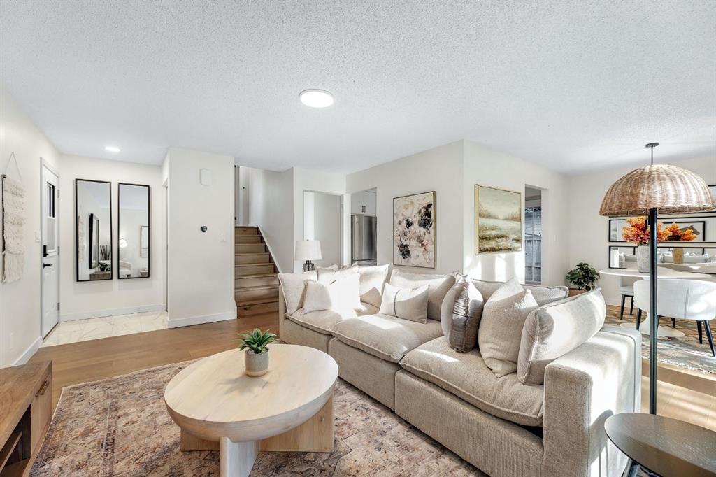 Picture for 212 Midlawn Close SE